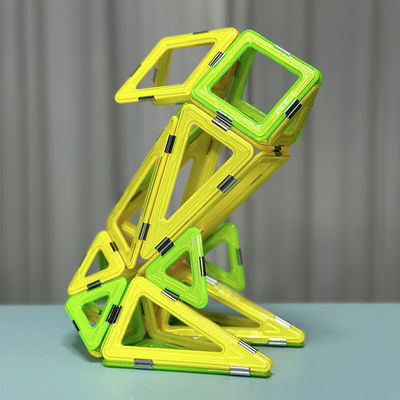 Magnetische Fliesen mit vielseitigen Formen für Tiere und Pflanzen Kaninchen