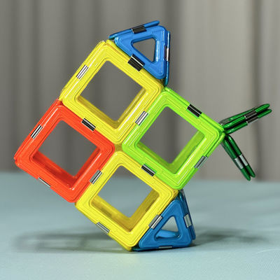 Magnetische Fliesen mit vielseitigen Formen für Tiere und Pflanzen Tropische Fische