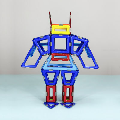 Zukunftstechnologie 3D-Magnetische Bausteine setzen Mecha-Bat-Roboterformen